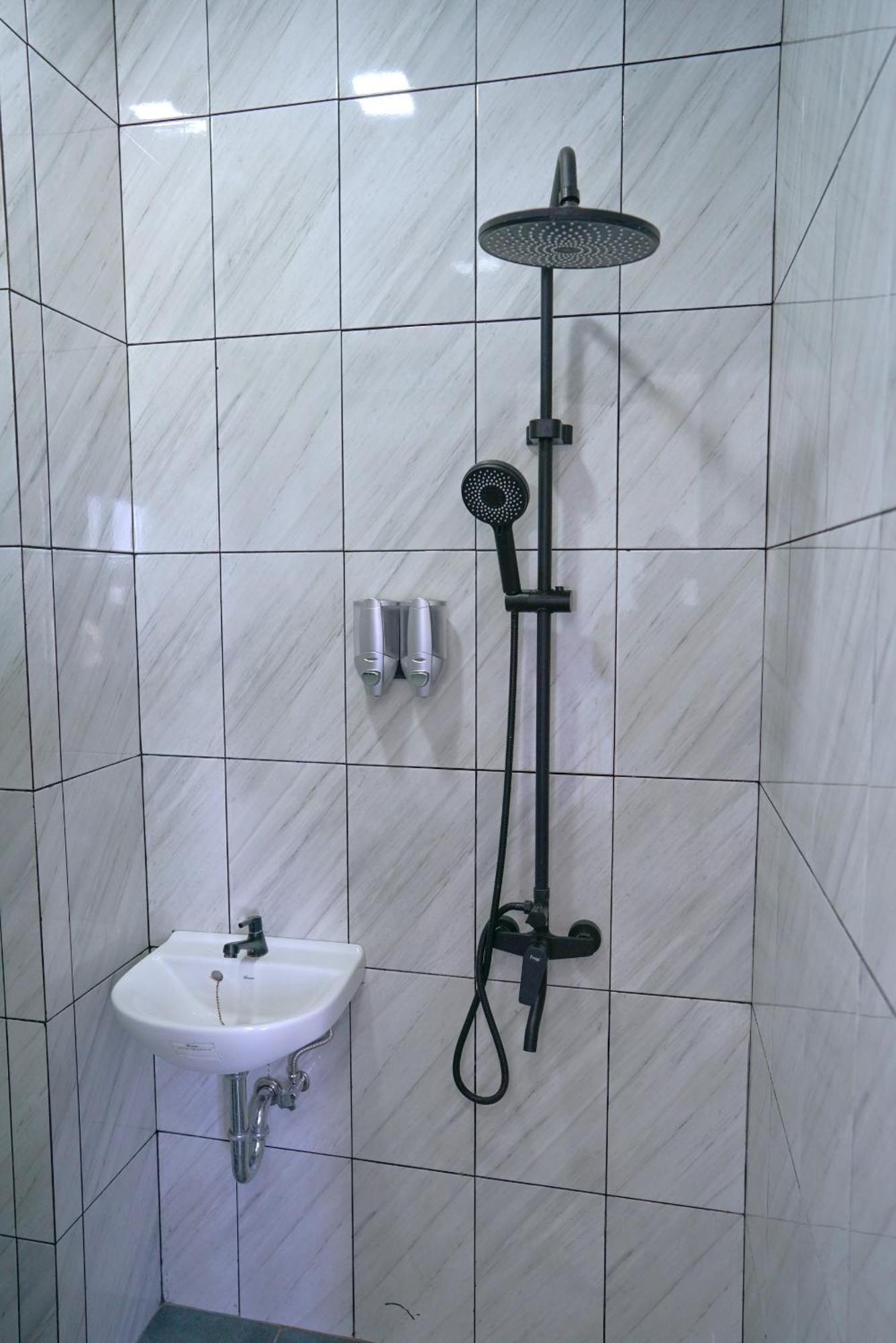 Arlita Guesthouse Cianjur Eksteriør bilde