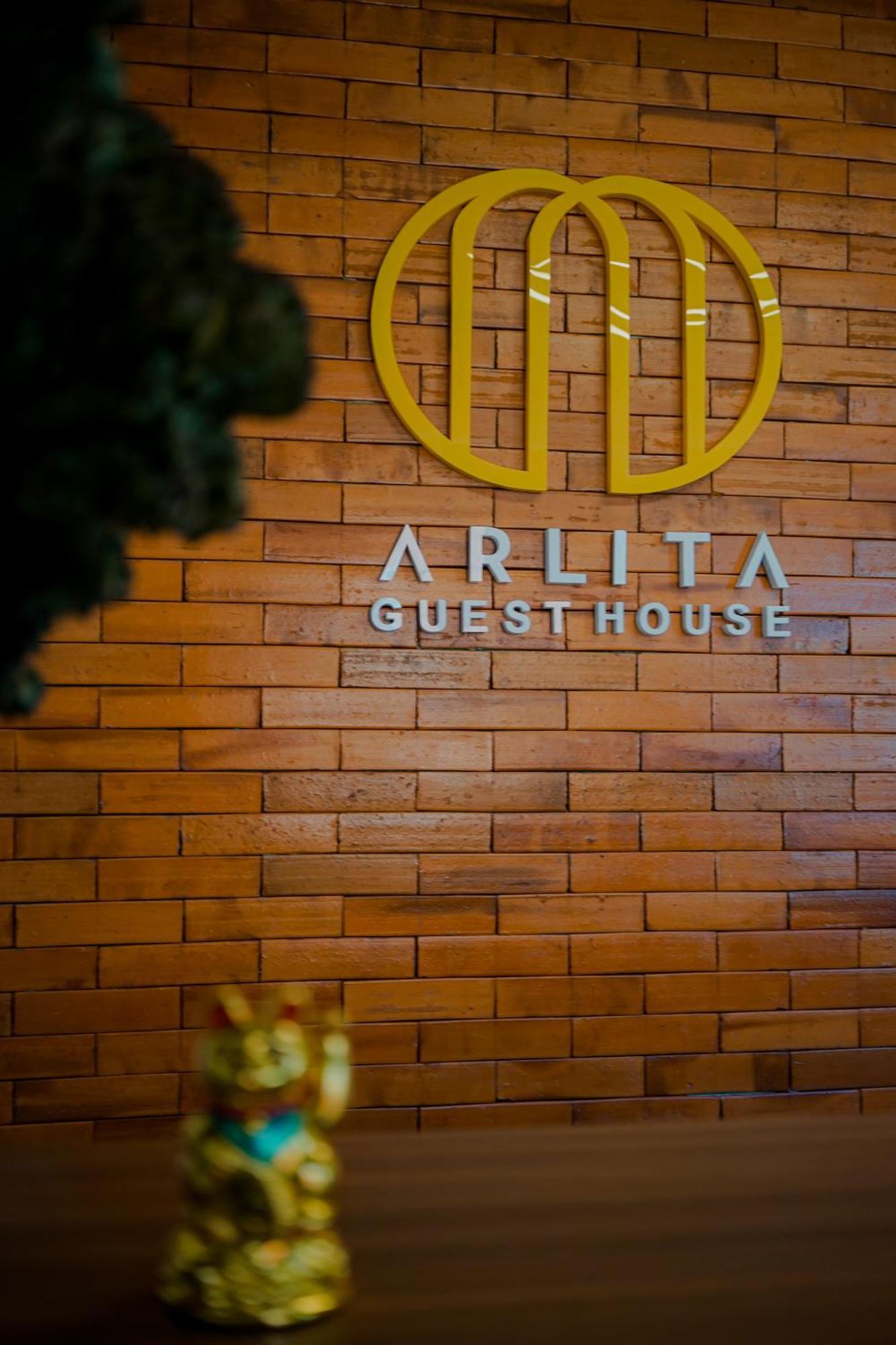 Arlita Guesthouse Cianjur Eksteriør bilde