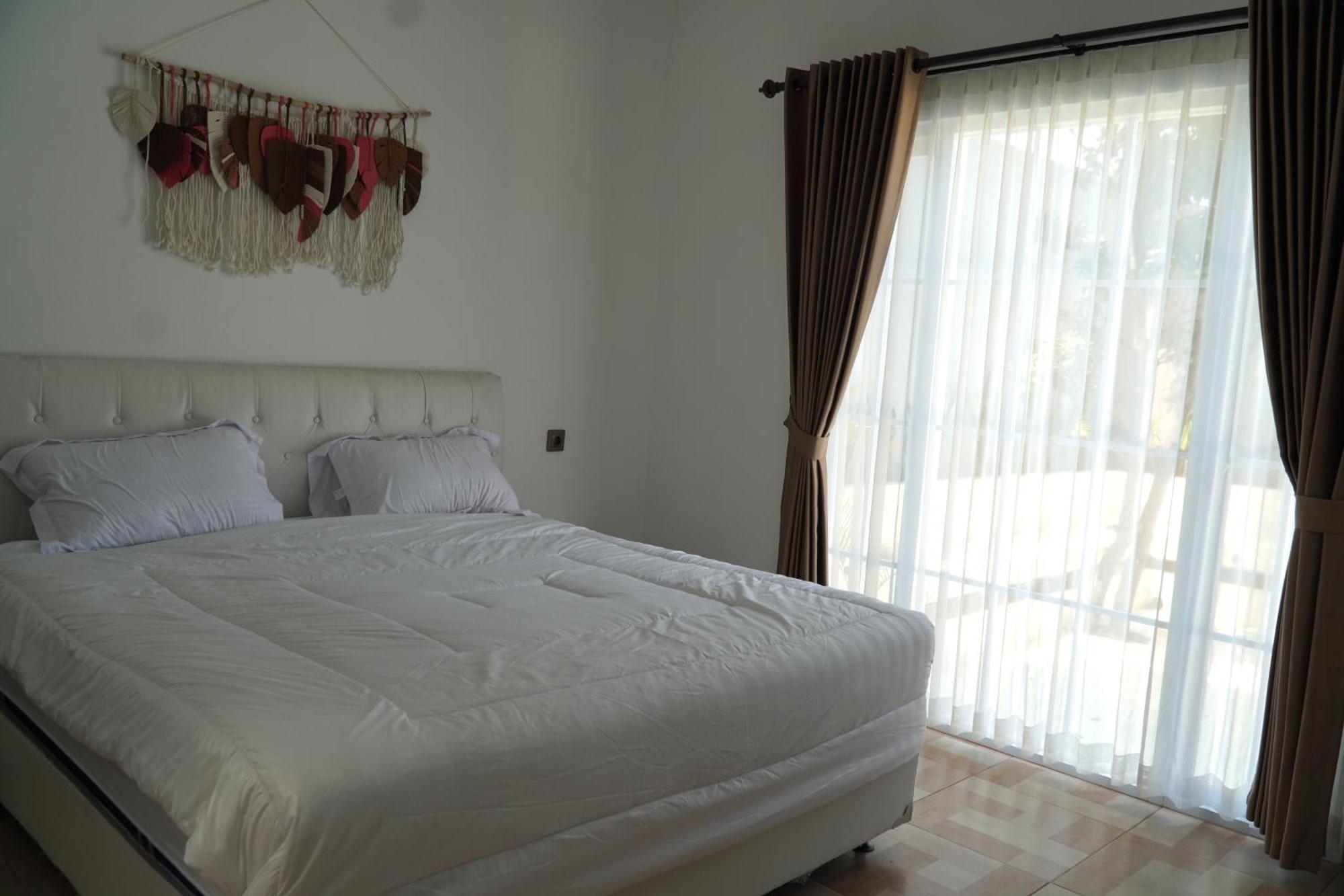 Arlita Guesthouse Cianjur Eksteriør bilde